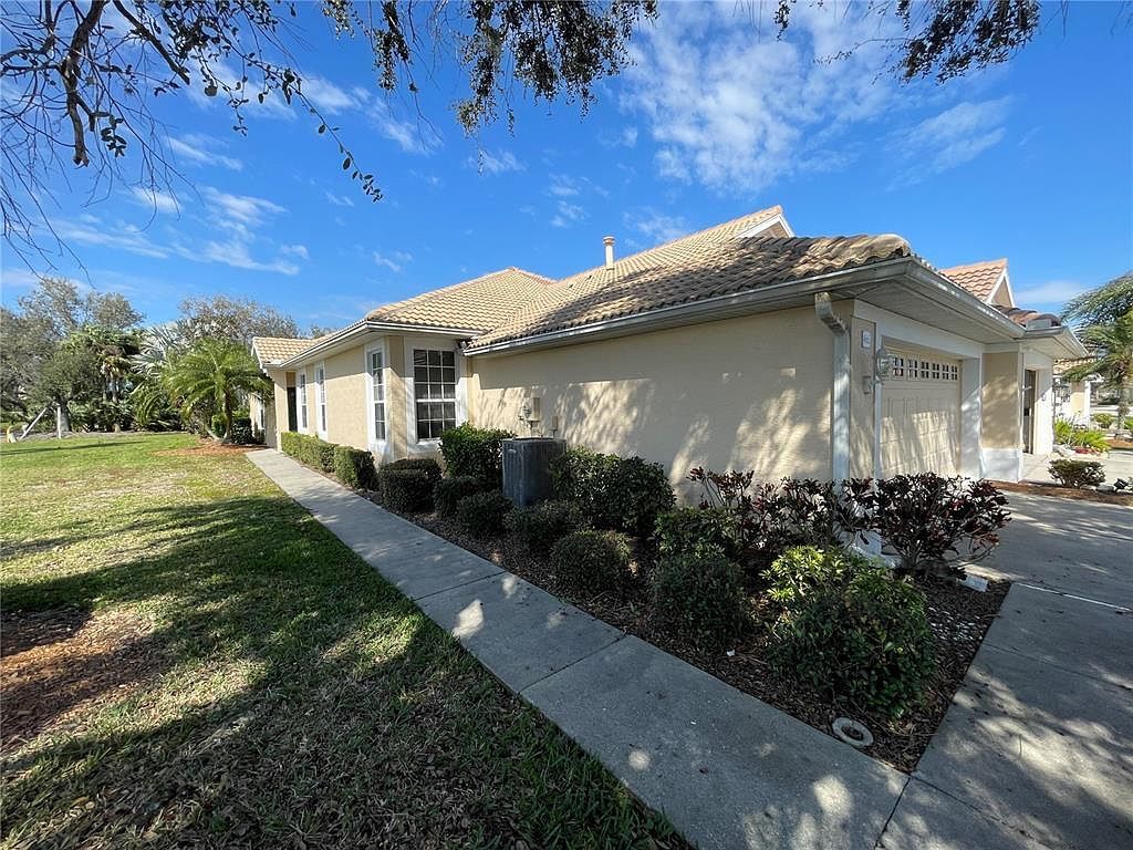 4665 Whispering Oaks Dr North Port, FL 34287 - Thumbnail 2