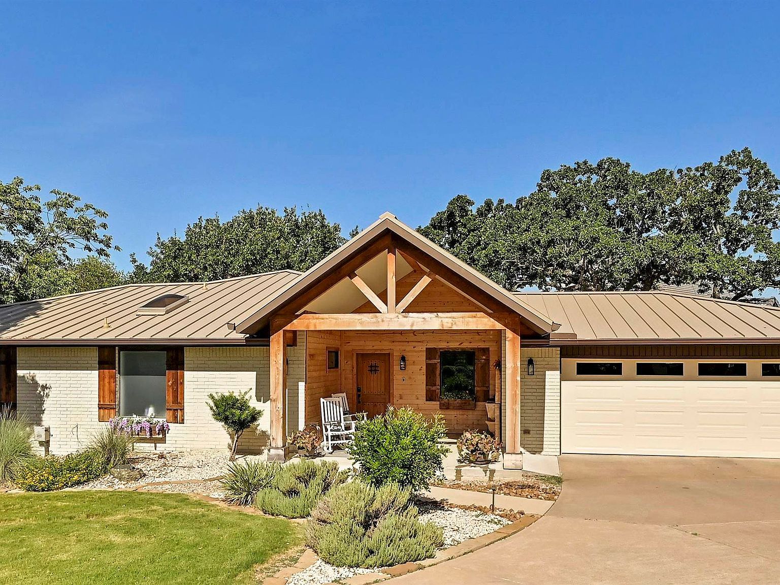 408 Sombrero Horseshoe Bay, TX 78657 - Thumbnail 2