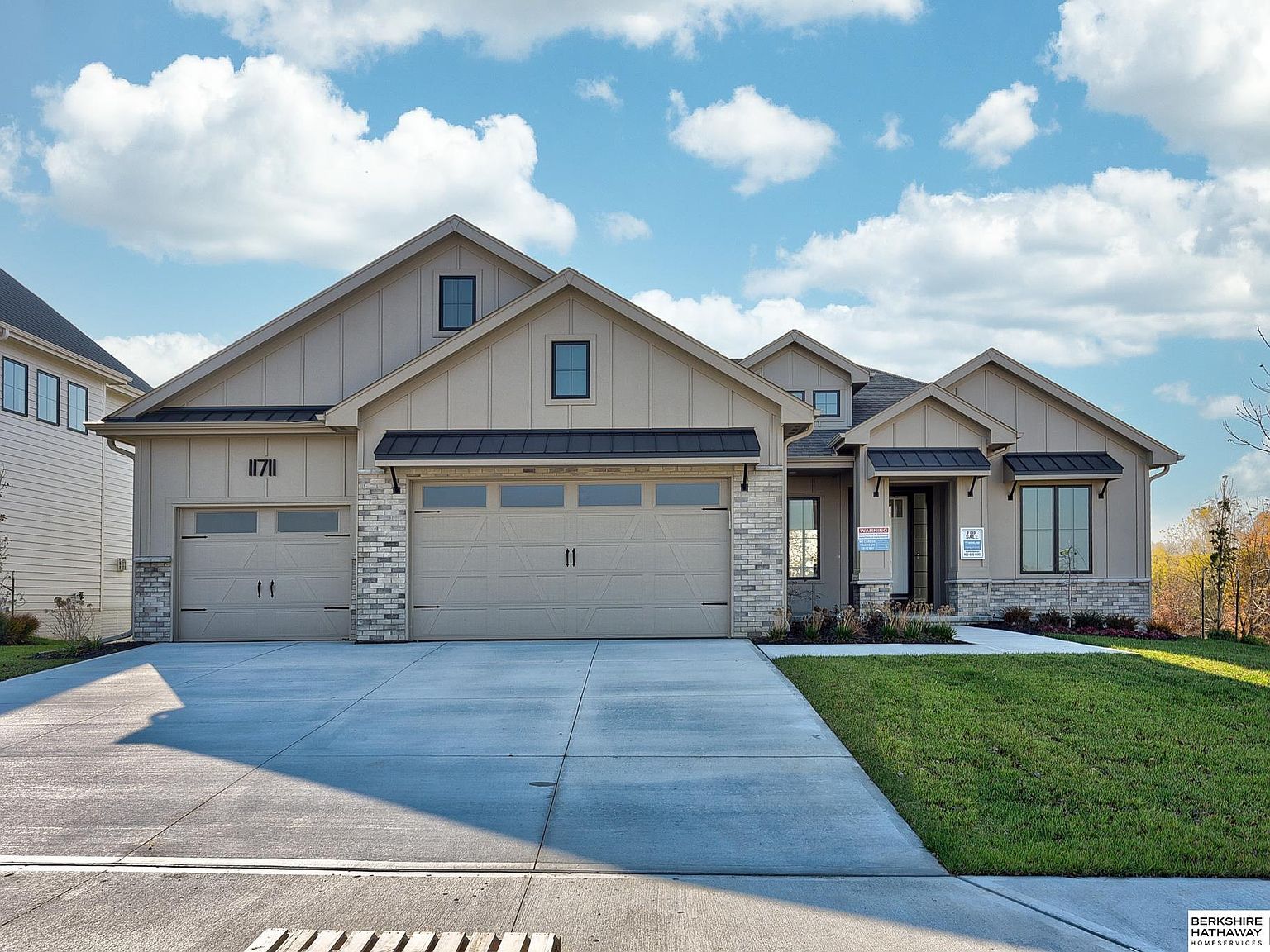 9956 S 118th St Papillion, NE 68046 - Thumbnail 2