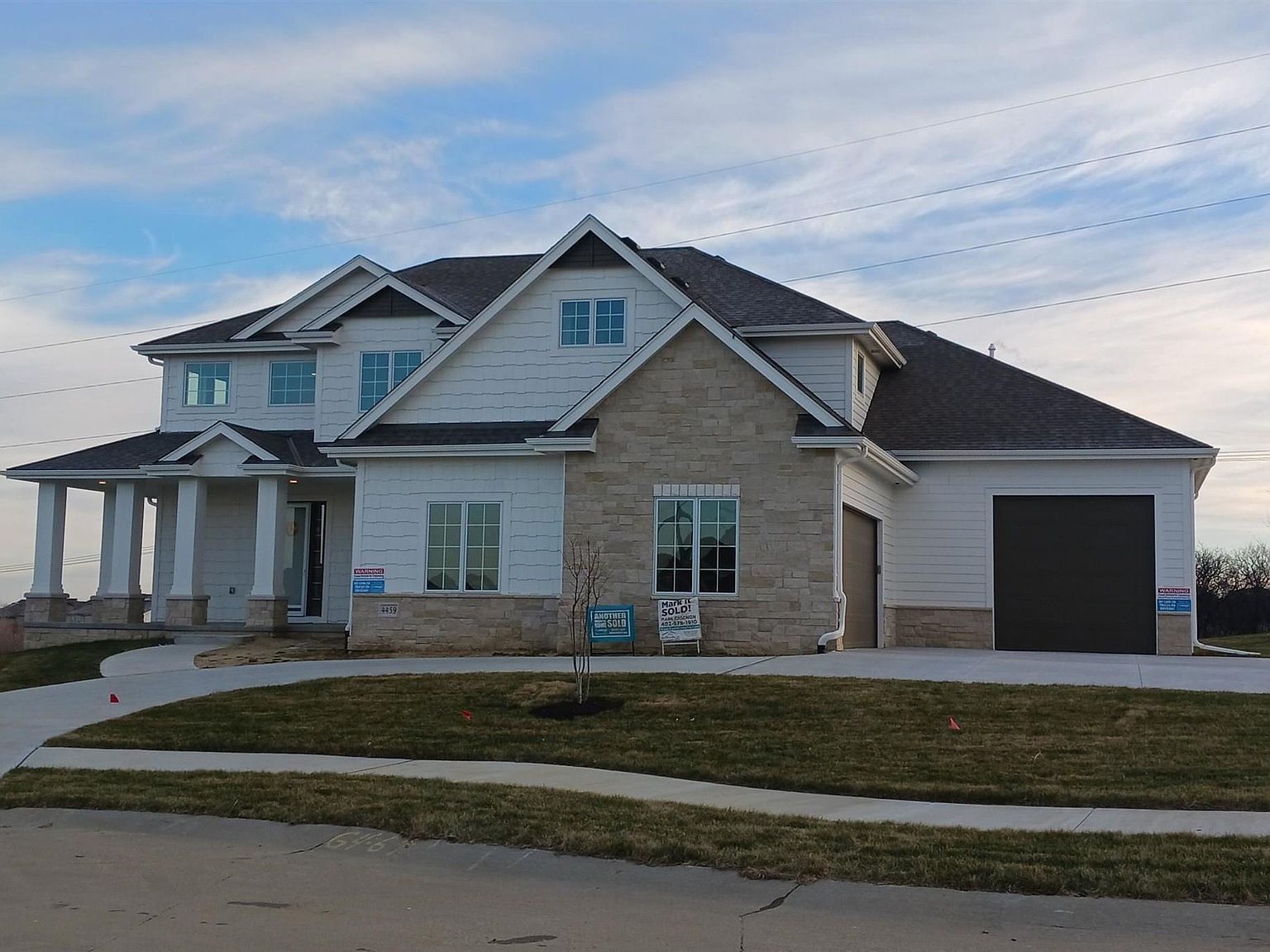 21759 I St Elkhorn, NE 68022  | Single Family