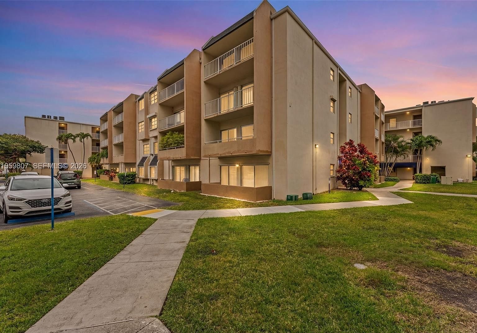 7725 SW 86th St #A1-419 Miami, FL 33143 - Thumbnail 2