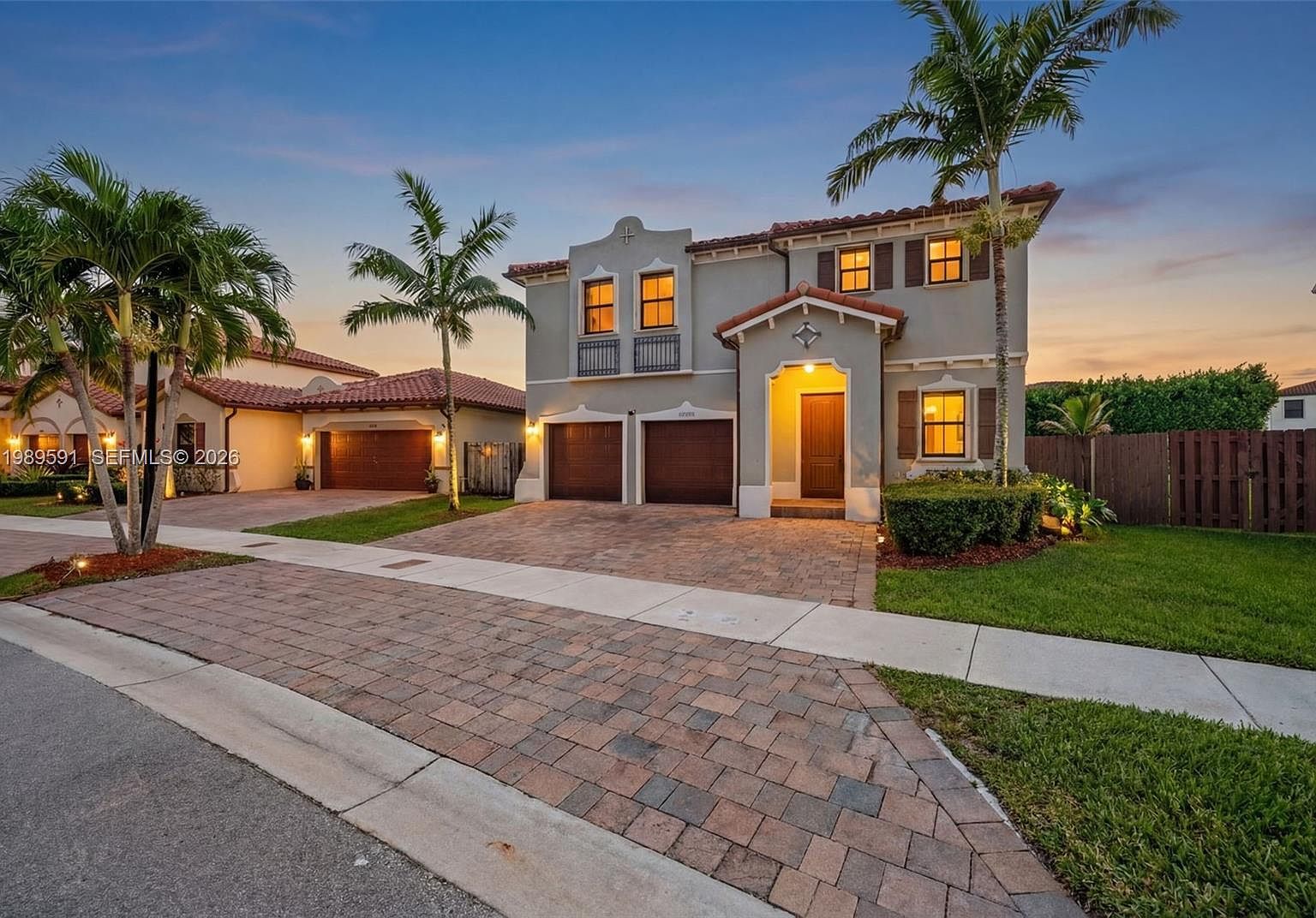 17340 SW 154th Pl Miami, FL 33187 - Thumbnail 2