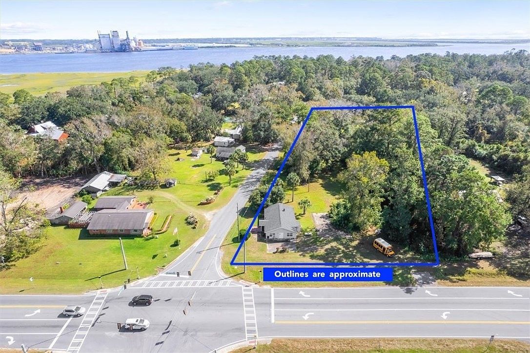 355 Blythe Island Dr Brunswick, GA 31523 - Thumbnail 2