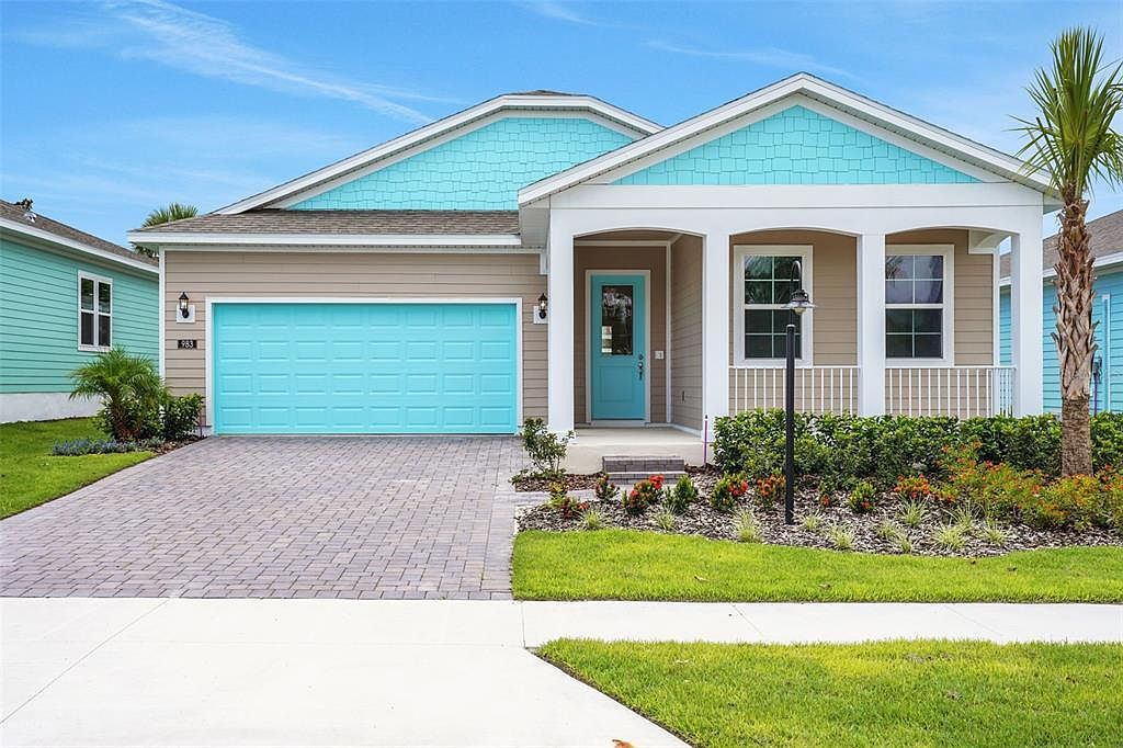 991 Fiesta Key Cir Lady Lake, FL 32159 - Thumbnail 2