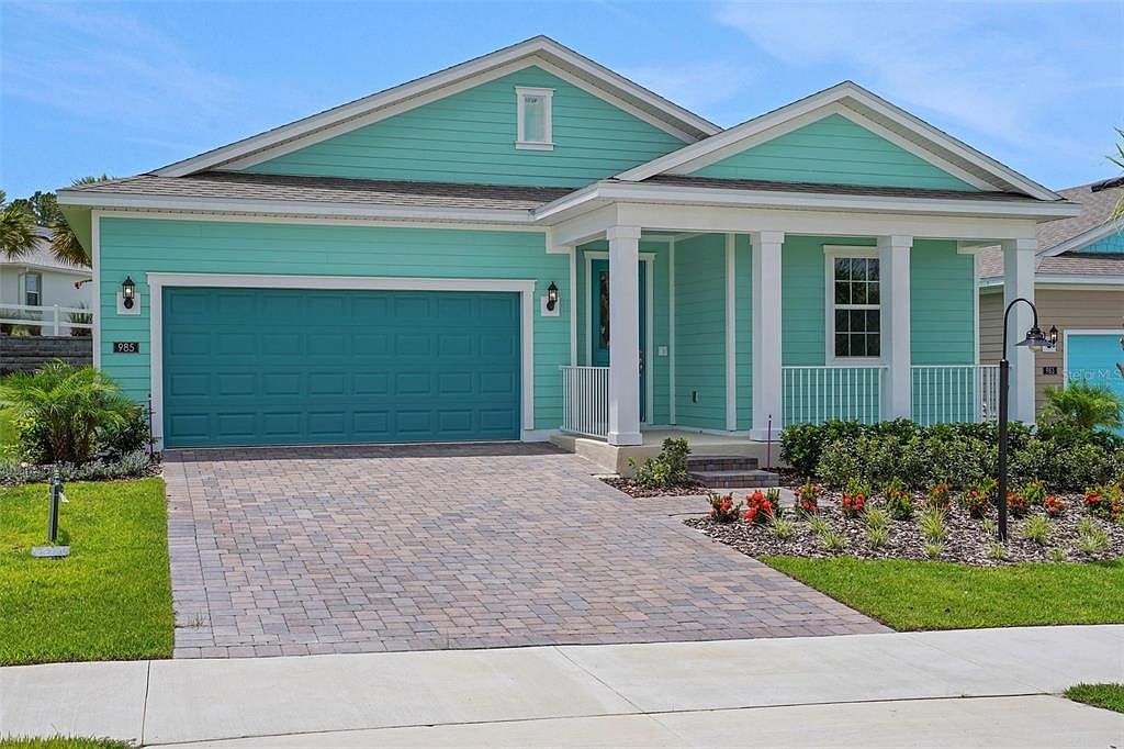 985 Fiesta Key Cir Lady Lake, FL 32159 - Thumbnail 2