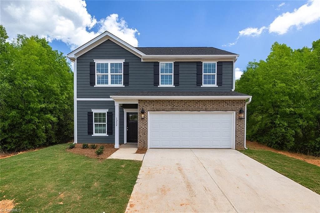 4198 Emmas Way East Bend, NC 27018 - Thumbnail 2