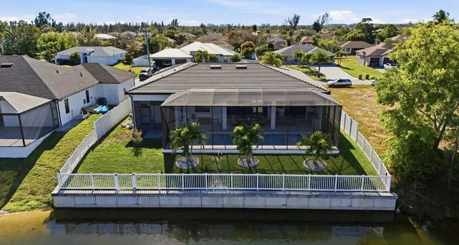 1409 Southeast 28th Terrace, Cape Coral, FL, USA, 33904 - Thumbnail 3