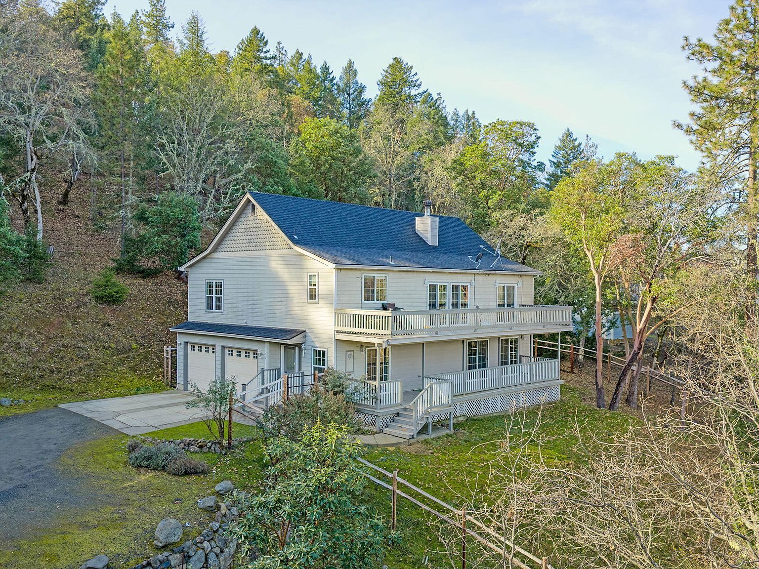 334 Andesite Dr Jacksonville, OR 97530 - Thumbnail 2