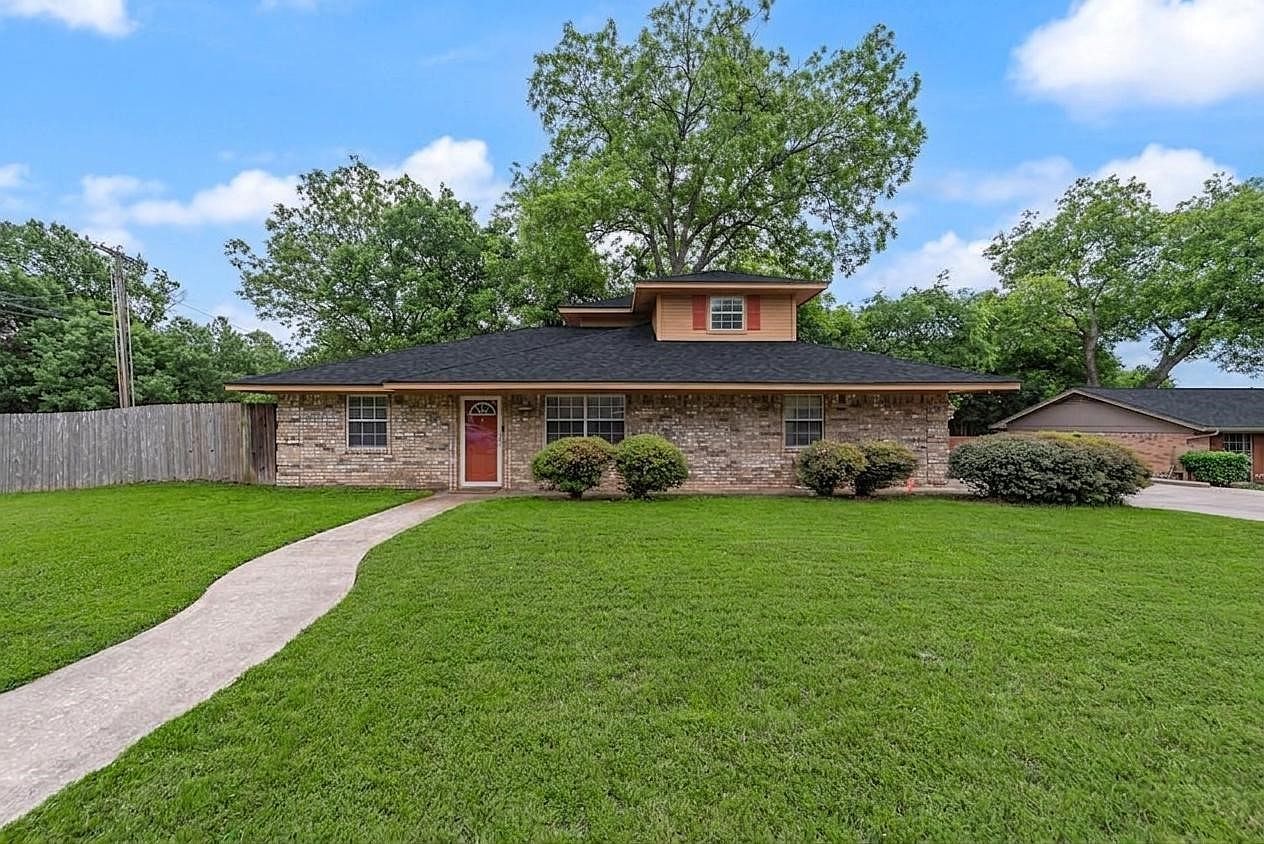 314 Fairfield St Gainesville, TX 76240, 76240