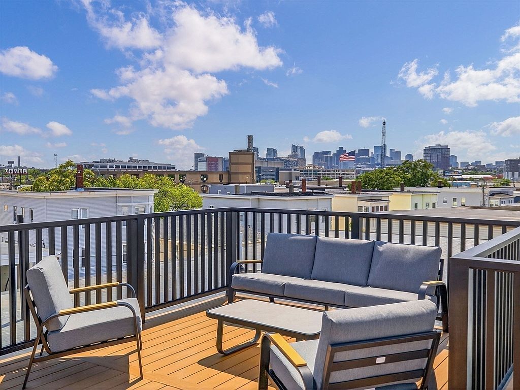 192 Washington St #C Somerville, MA 02143 - Thumbnail 2