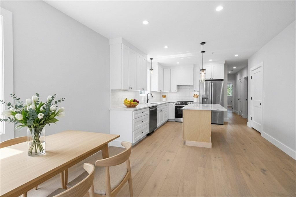 3 Franklin St #C Somerville, MA 02145 - Thumbnail 2