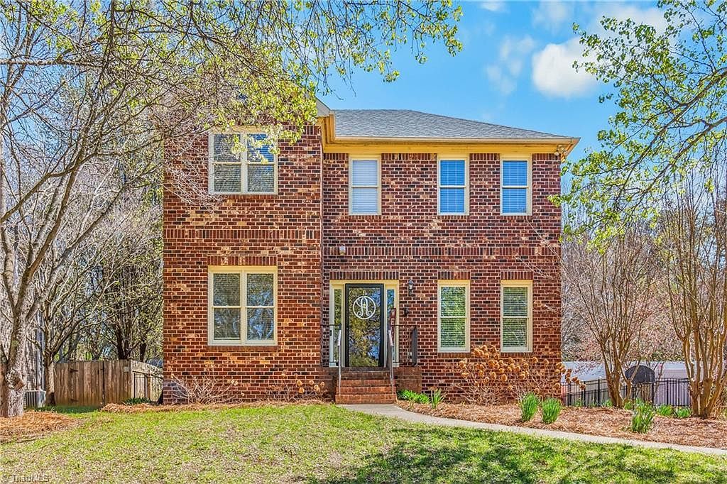 137 Bradford Place Ln Lewisville, NC 27023 - Thumbnail 2