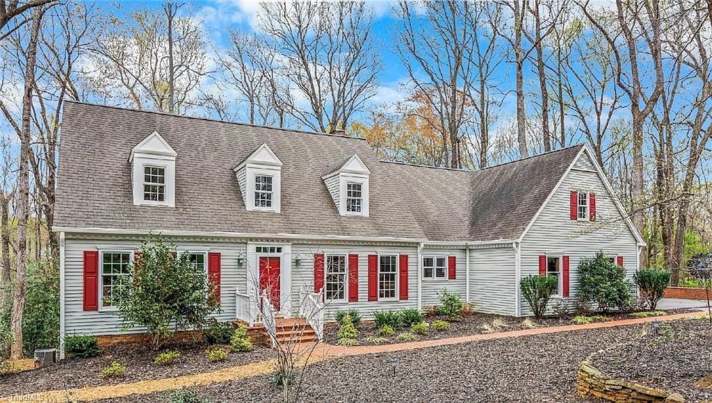 5965 Woodfield Dr Kernersville, NC 27284 - Thumbnail 2