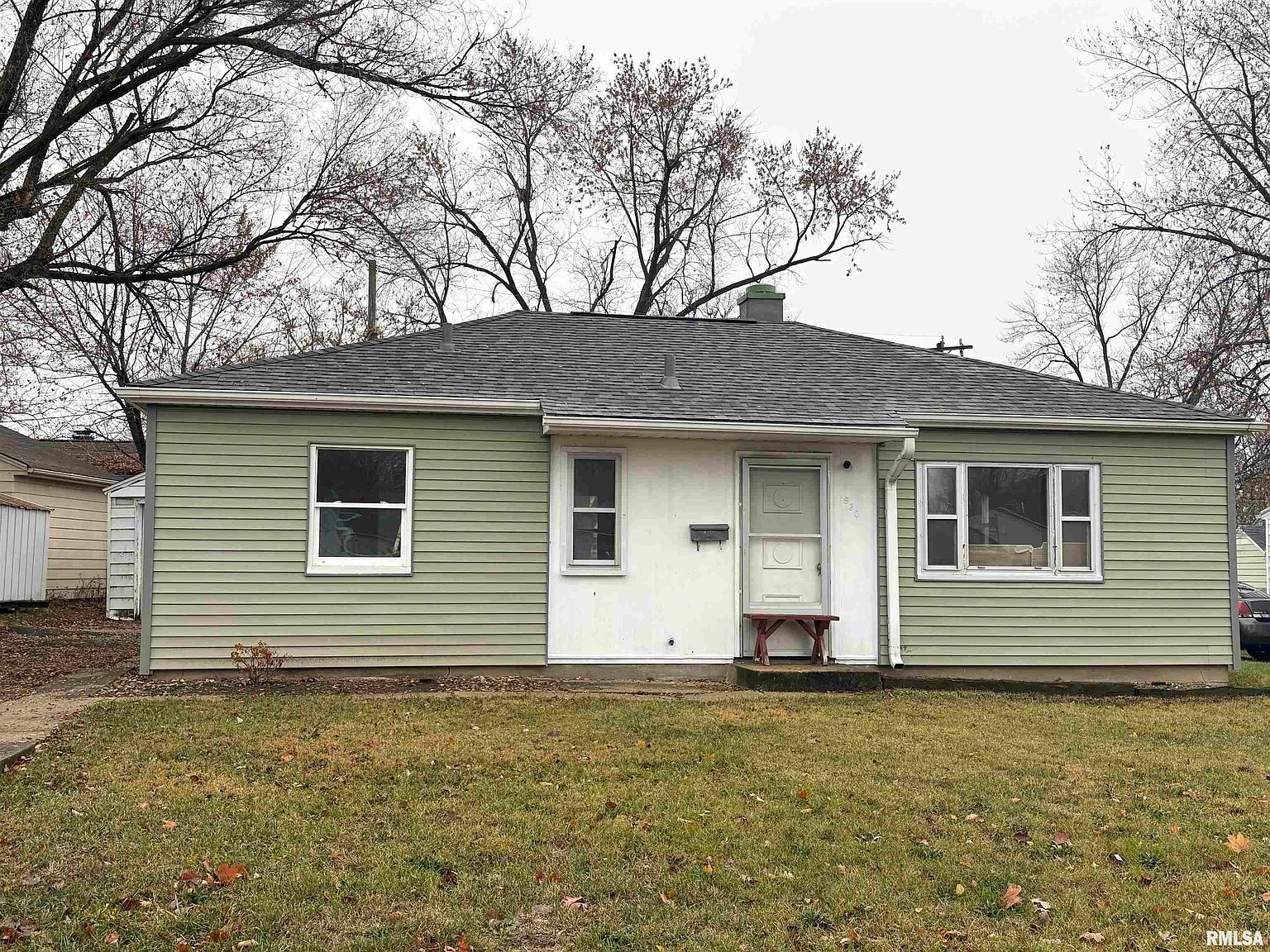 930 W Willow Ln Peoria, IL 61614 - Thumbnail 2