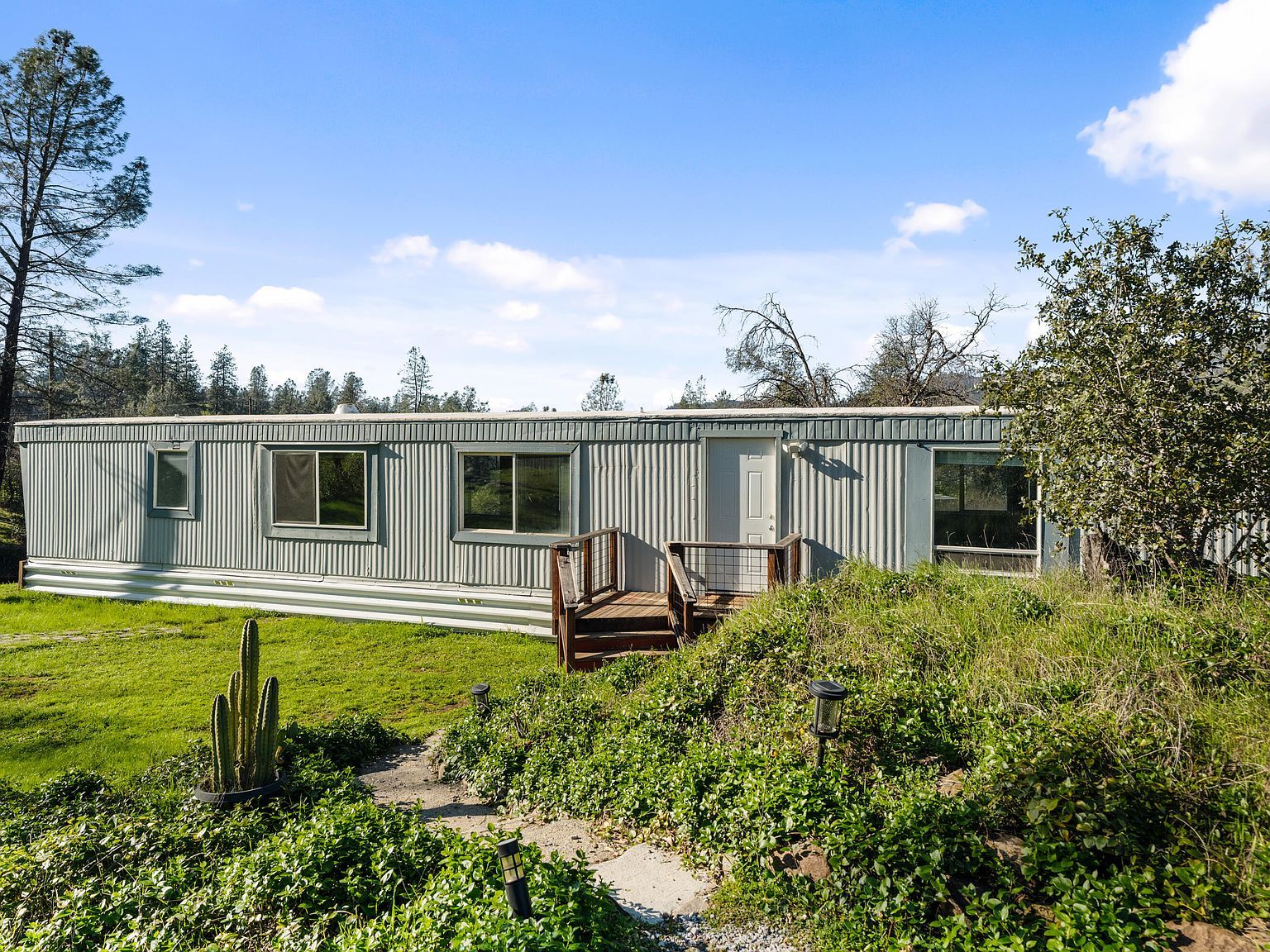 21484 Driftwood Trl Redding, CA 96003 - Thumbnail 2