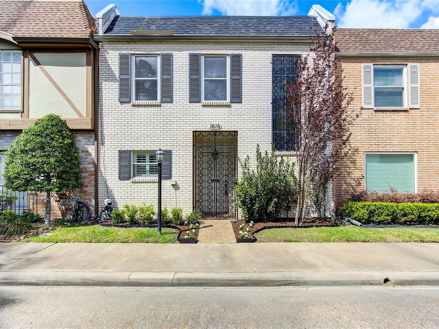 1616 S Gessner Rd Houston, TX 77063 - Thumbnail 2