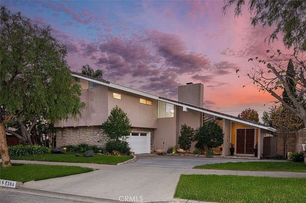 5360 E El Jardin St Long Beach, CA 90815 - Thumbnail 2