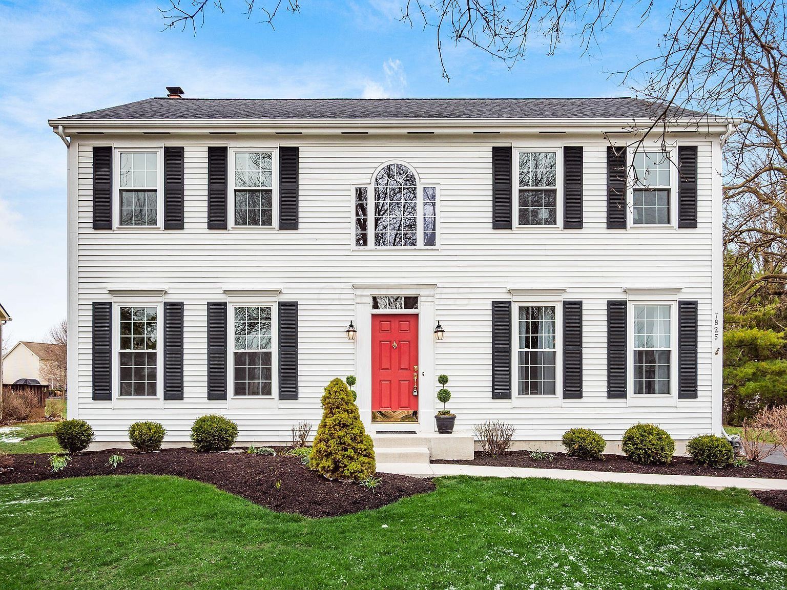 7825 Wiltshire Dr Dublin, OH 43016 - Thumbnail 2