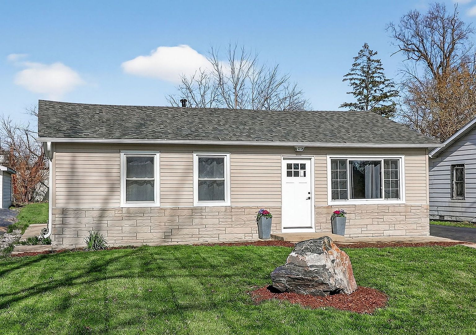 204 Mound St Willow Springs, IL 60480  | Single Family
