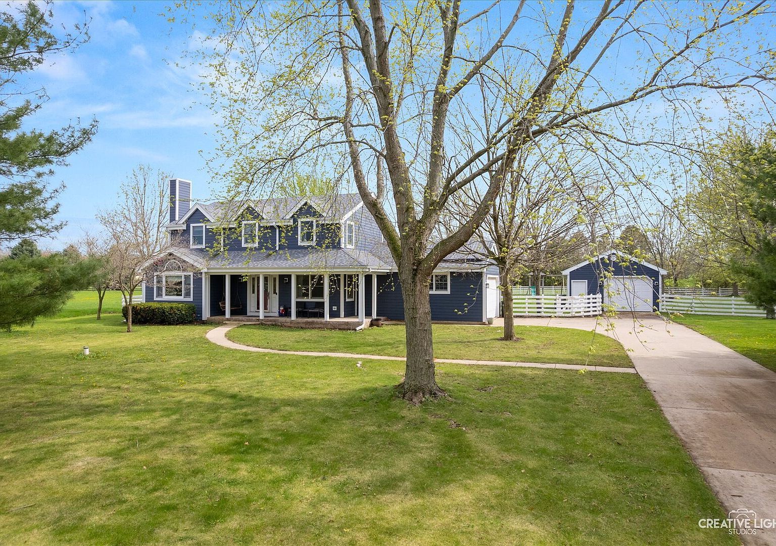 204 Country Rd Yorkville, IL 60560  | Single Family