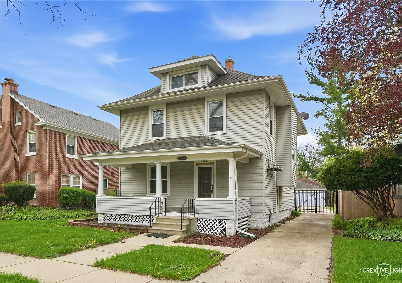 906 Garfield Ave Aurora, IL 60506  | Single Family