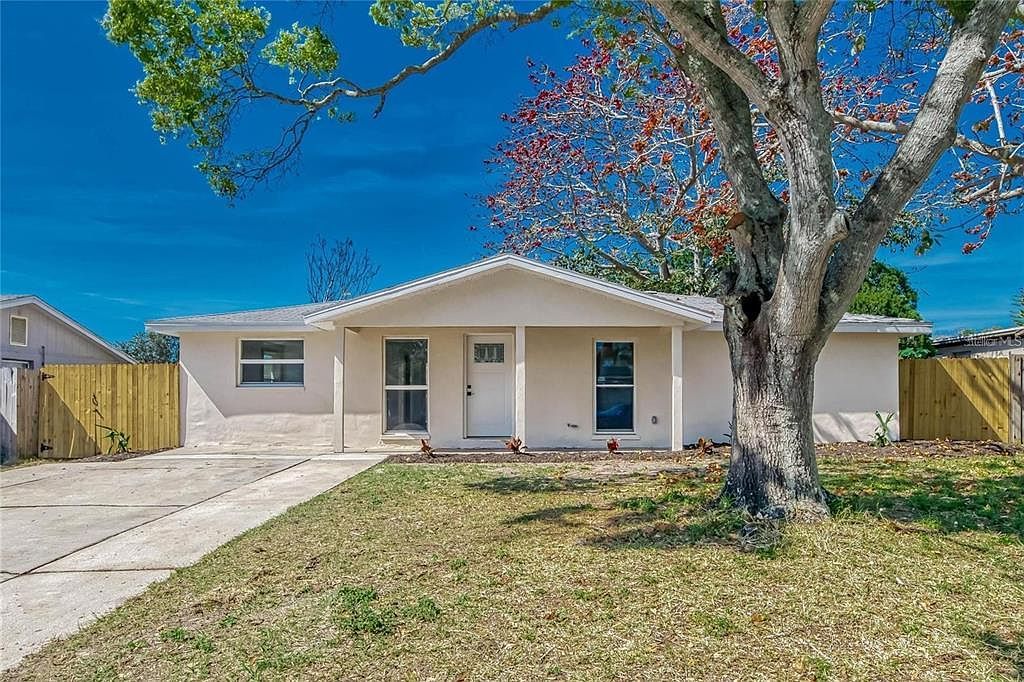 1300 Melonwood Ave Clearwater, FL 33759, 33759