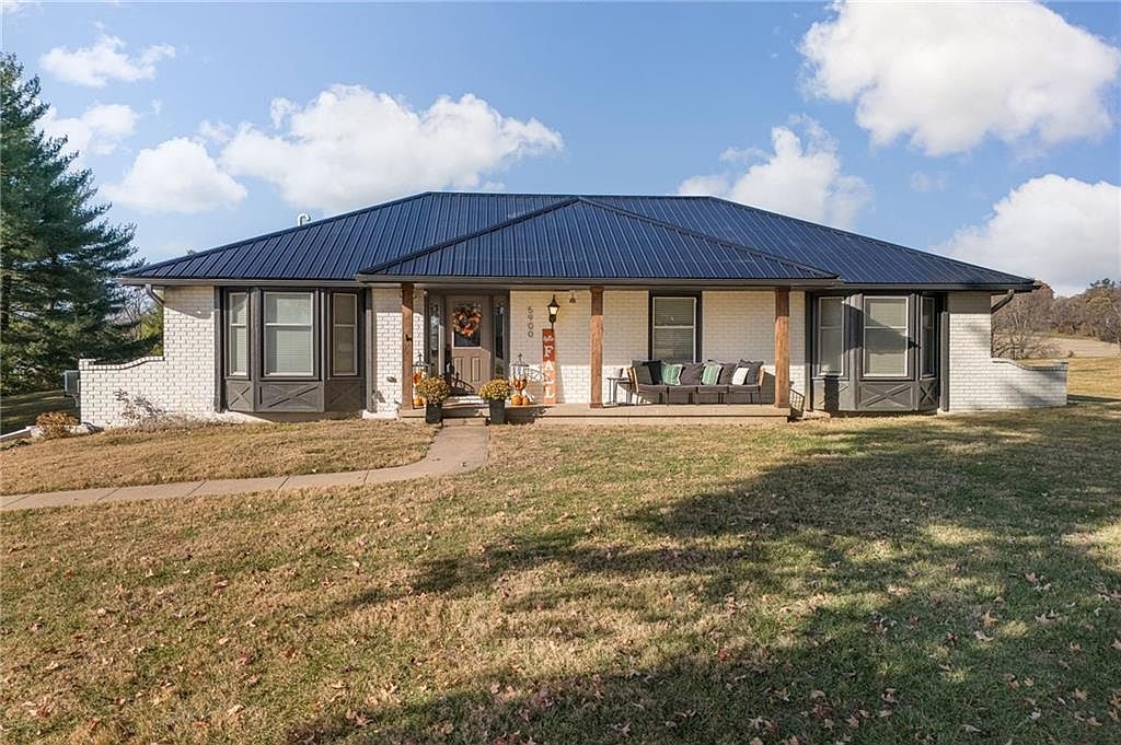 5900 Palomino Dr Saint Joseph, MO 64505 - Thumbnail 2