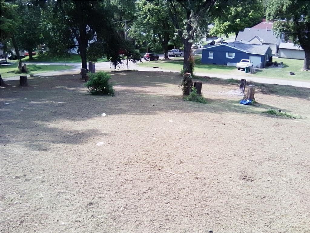 1601 S 18th St Saint Joseph, MO 64507  | Land/Lot