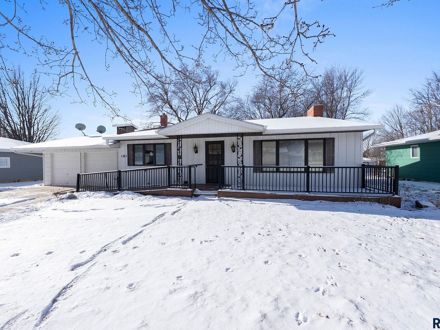 1017 Linden St Luverne, MN 56156 - Thumbnail 2