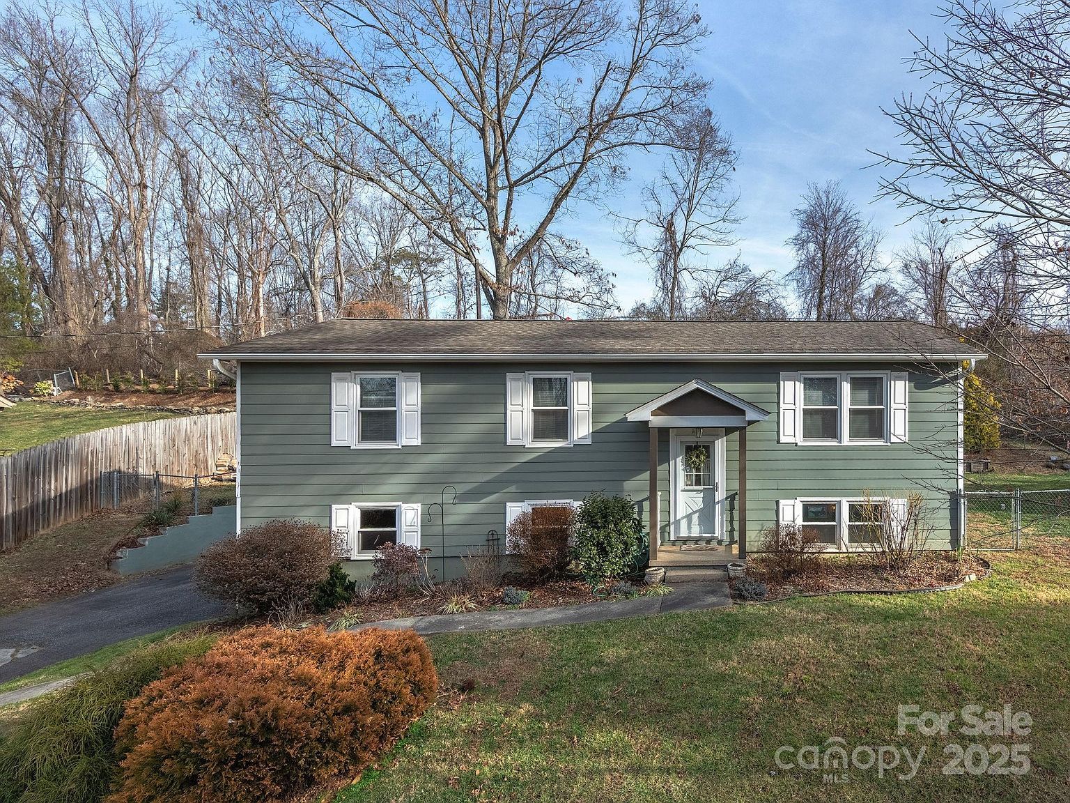 10 Village Park Dr Weaverville, NC 28787 - Thumbnail 2