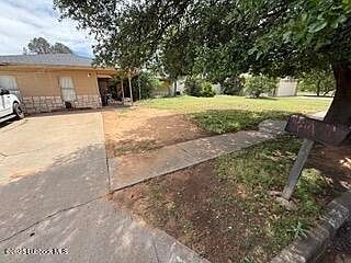 2311 77th Pl Lubbock, TX 79423 - Thumbnail 2