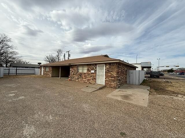 1613 38th St Lubbock, TX 79412 | Multi Family