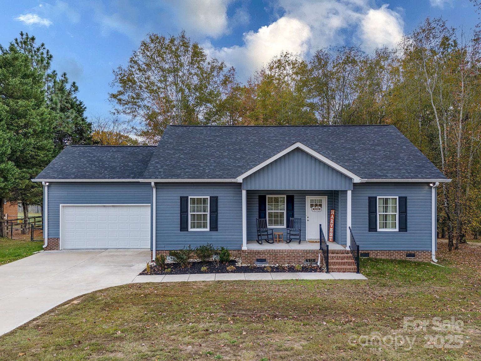 727 Funderburke Rd Fort Lawn, SC 29714 - Thumbnail 2
