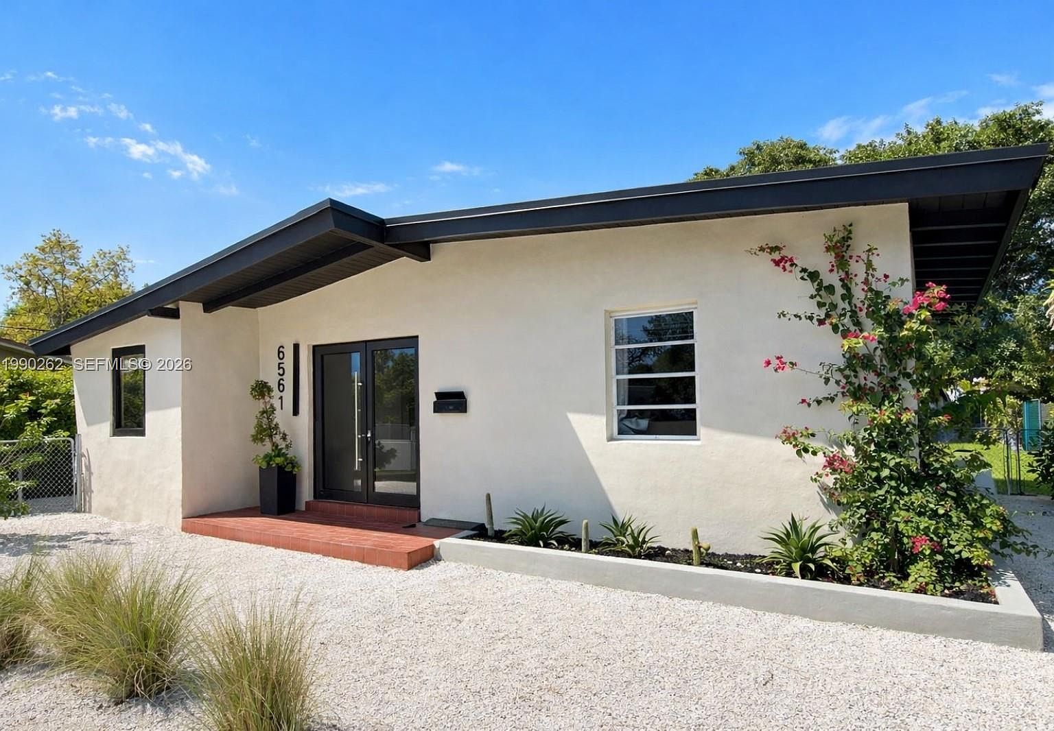 6561 SW 34th St Miami, FL 33155  | Single Family