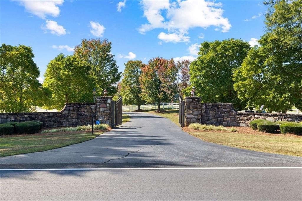 5225 Chalybeate Springs Rd Woodland, GA 31836 - Thumbnail 2