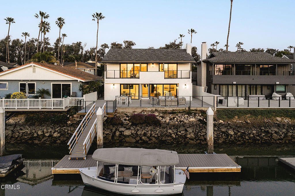 2851 Seahorse Ave Ventura, CA 93001 - Thumbnail 2