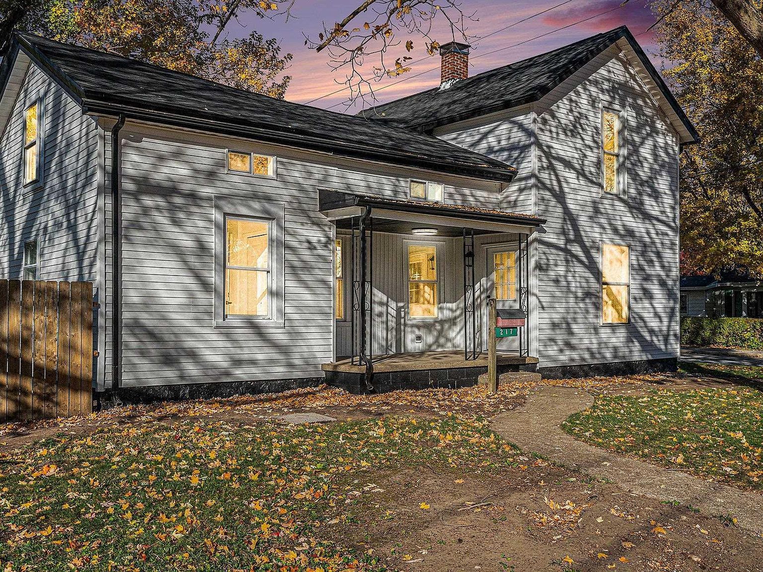 217 N Sherman St Lagrange, IN 46761 - Thumbnail 2