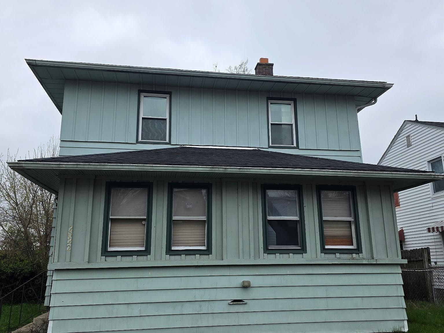 2022 Roger St South Bend, IN 46628, 46628