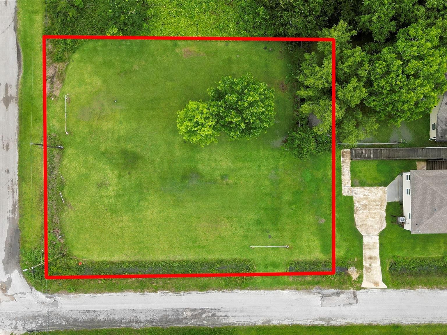 6713 Lewis Rd Hitchcock, TX 77563, 77563