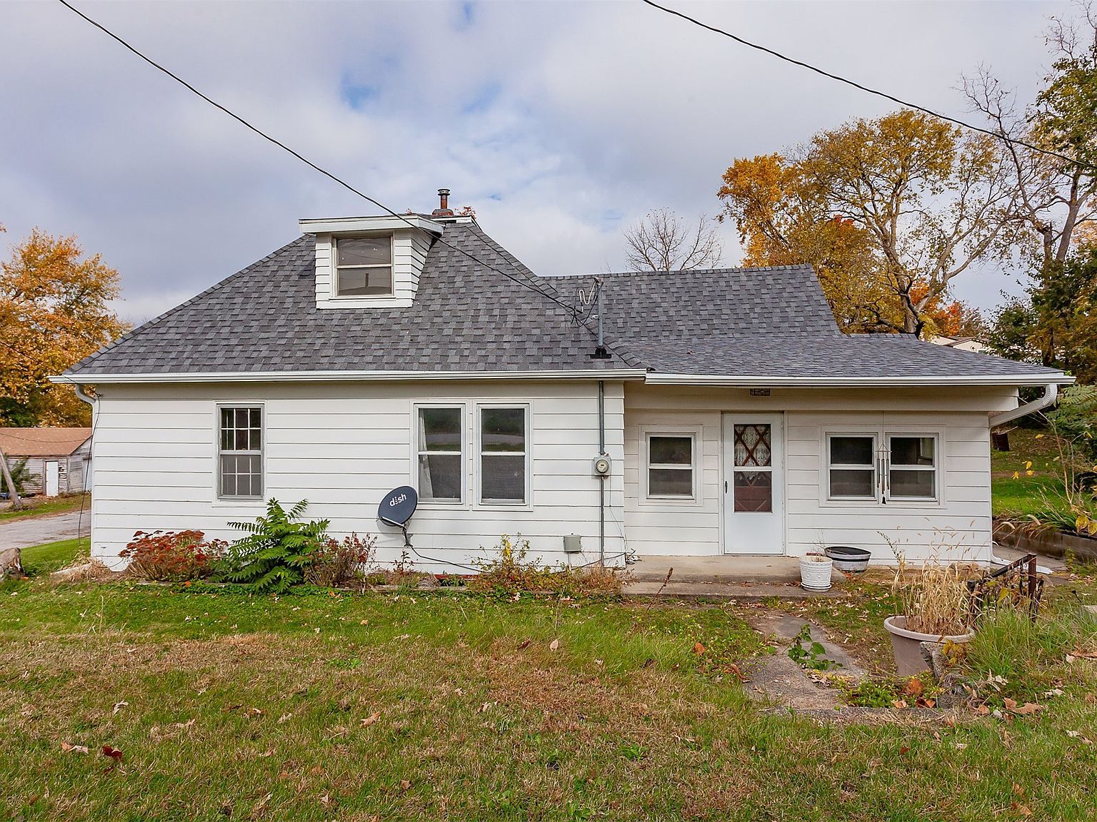 226 S Iowa St Colfax, IA 50054 - Thumbnail 2