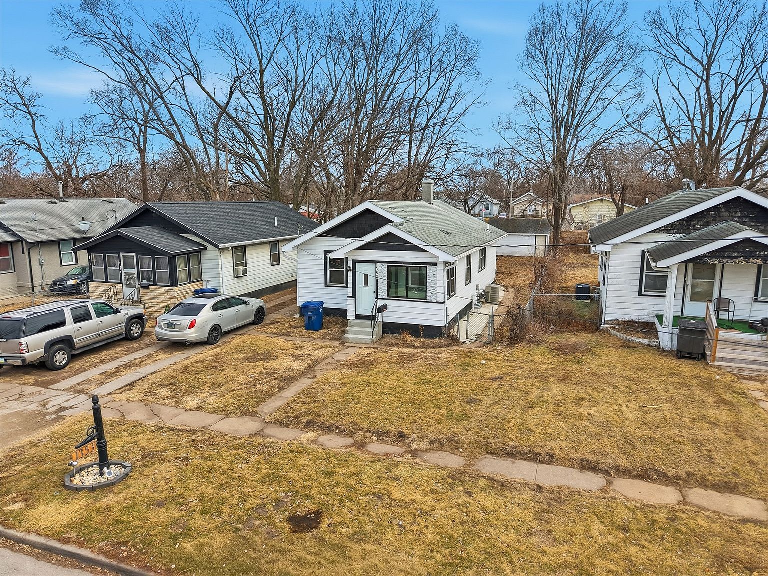 1353 E 15th St Des Moines, IA 50316 - Thumbnail 2