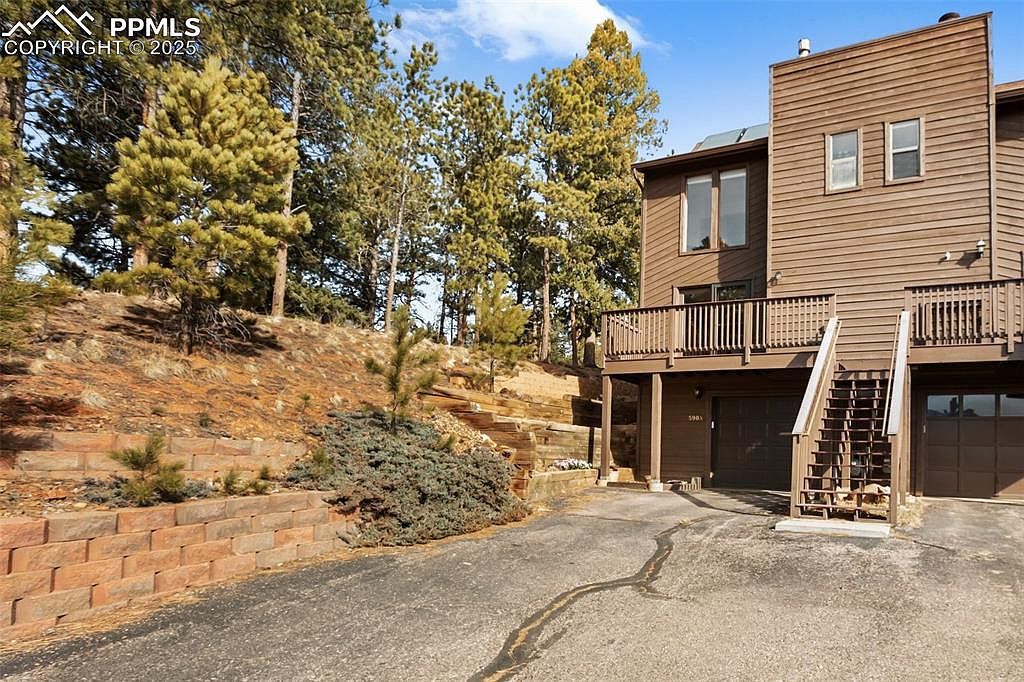 590 Greenway Ct APT A Woodland Park, CO 80863 - Thumbnail 2