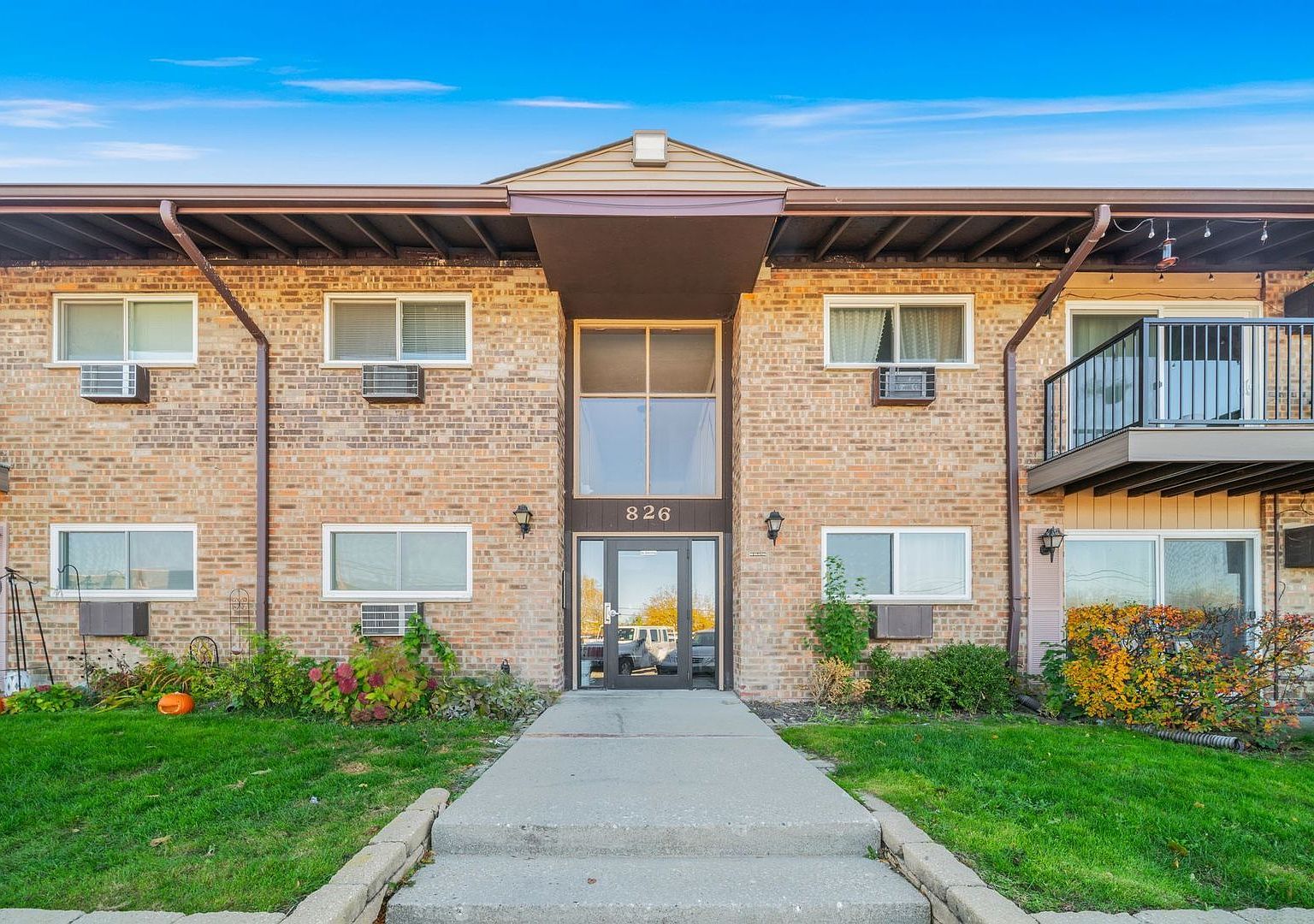 826 E Old Willow Rd APT 103 Prospect Heights, IL 60070 - Thumbnail 2