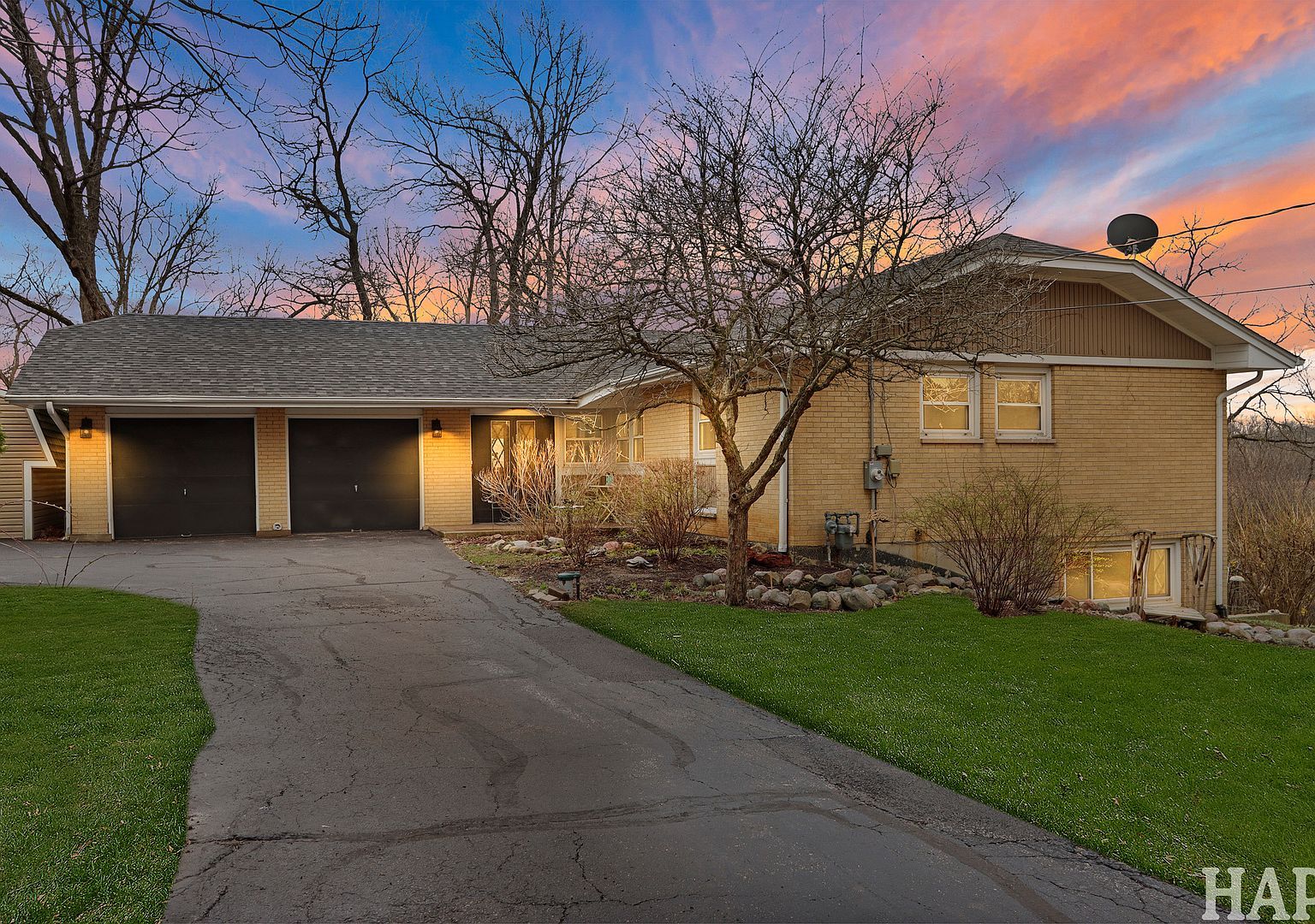 25661 W Blakely Pkwy Wauconda, IL 60084  | Single Family