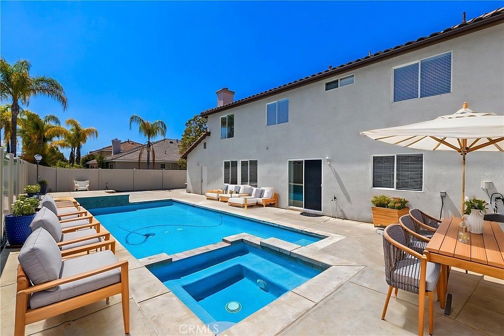 26054 Pine St Murrieta, CA 92563 - Thumbnail 2