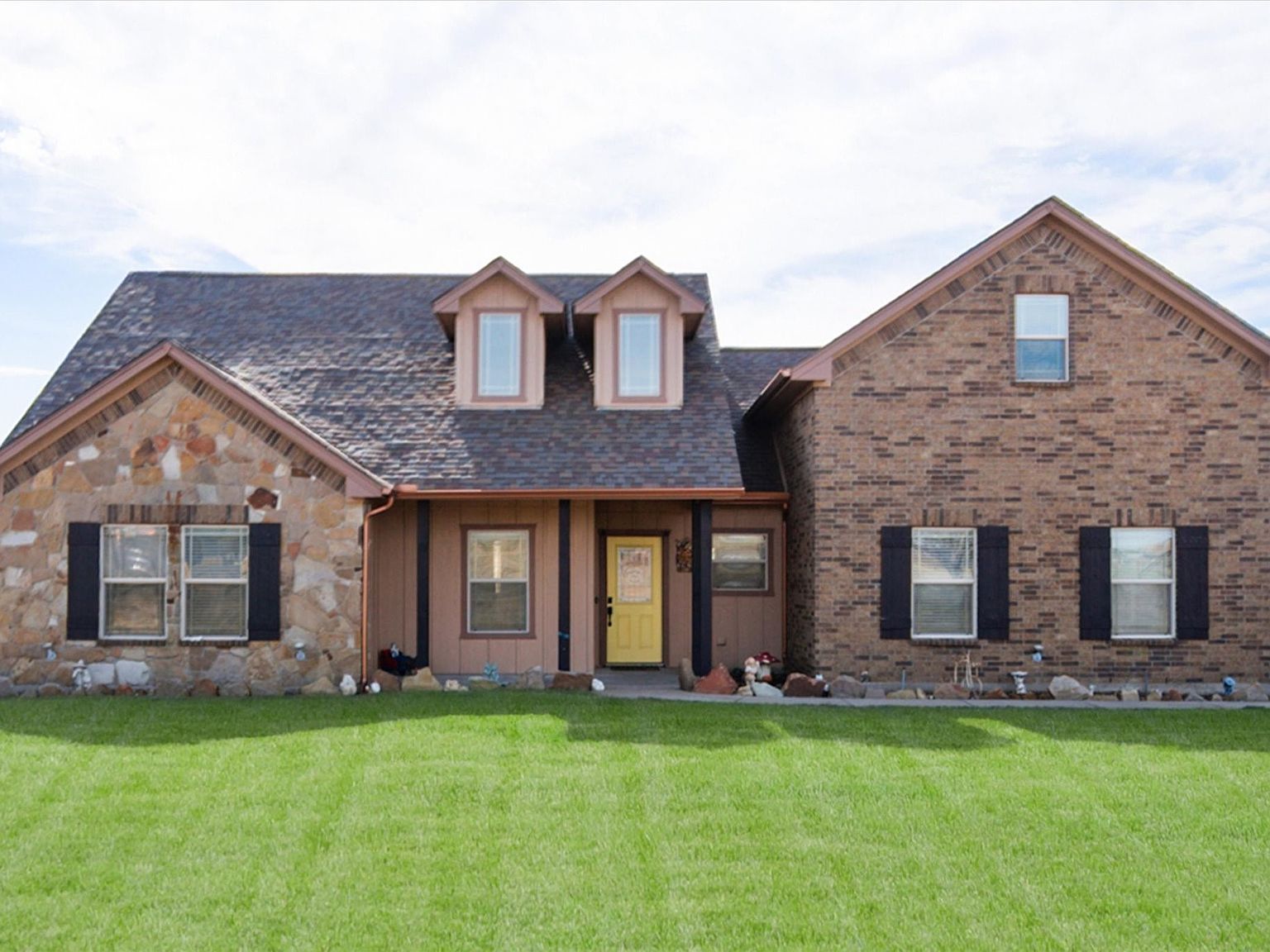 12549 County Road 1002 Godley, TX 76044 - Thumbnail 2