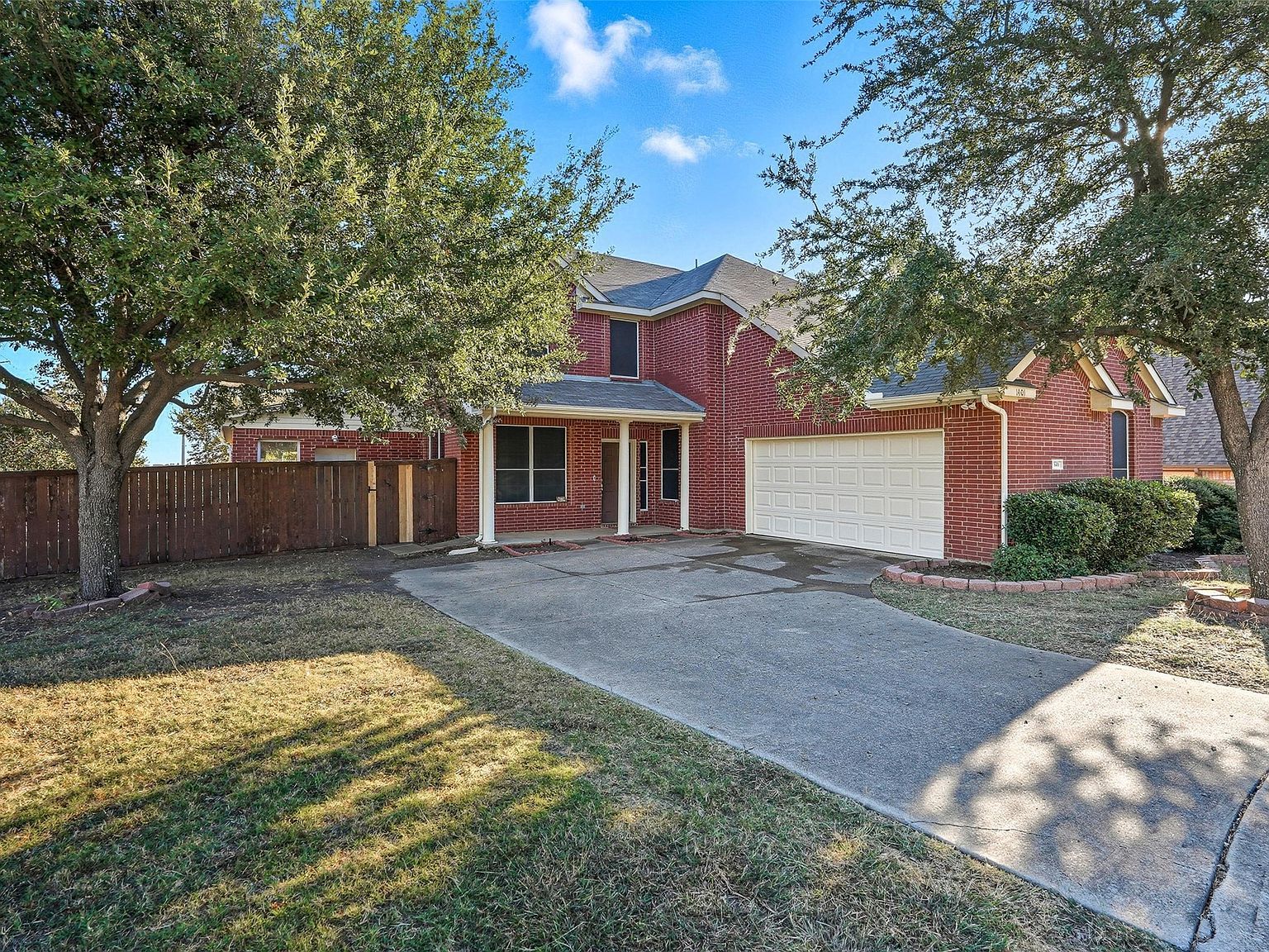 1401 Springside Dr Garland, TX 75043 - Thumbnail 2