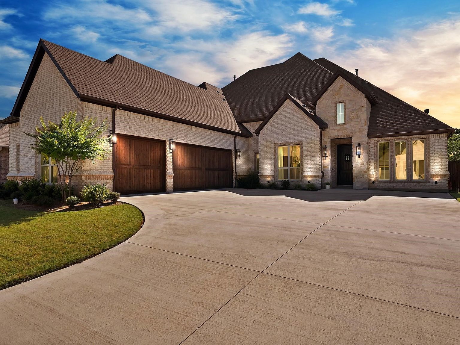 7217 Harris Pl Arlington, TX 76001  | Single Family