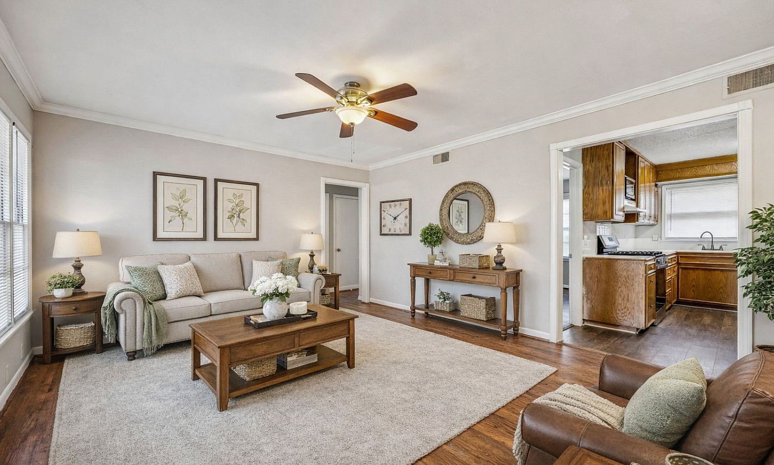 900 W Sycamore St Sherman, TX 75092 - Thumbnail 2