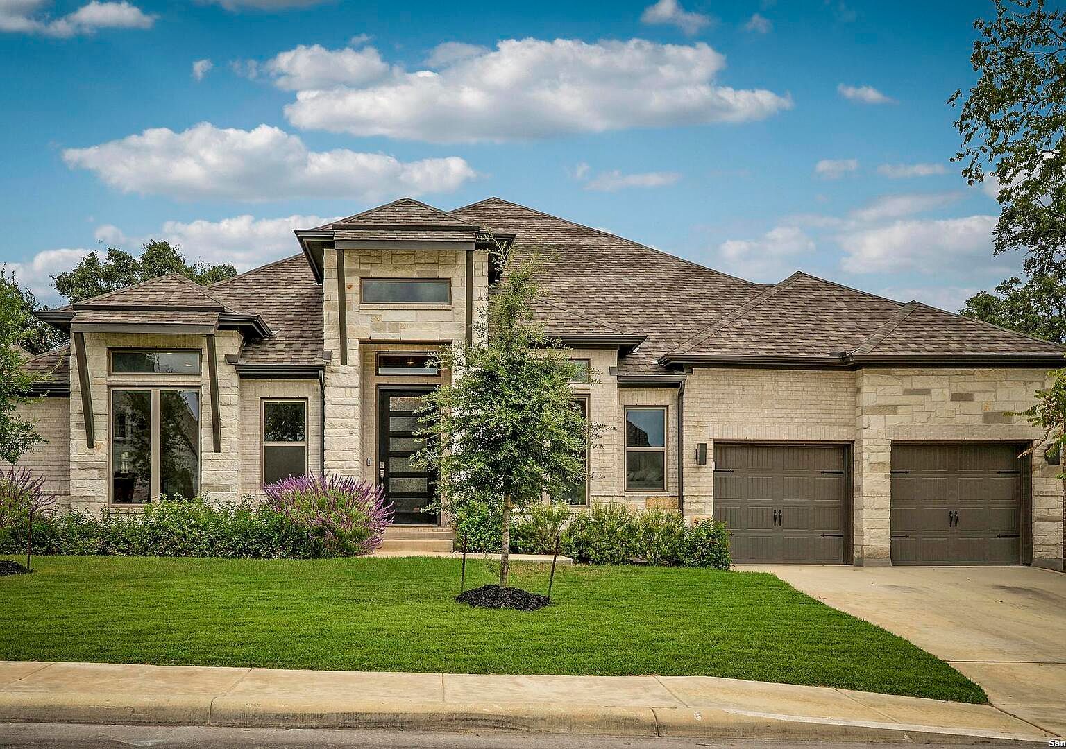 10027 Sarah Pl Boerne, TX 78006 - Thumbnail 2